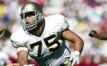 Notre Dame Legend Delivers Sincere Tribute to Lou Holtz