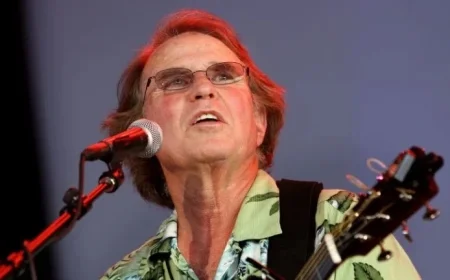 Vietnam War Protest Icon ‘Country’ Joe McDonald Dies at 84