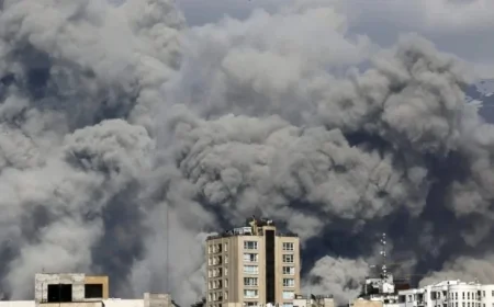 Bitcoin Price Drops Then Bounces as Hayes Warns Rising Yields Could Trigger Money-Printing Bailout