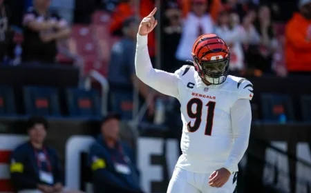 Dallas Cowboys’ pass-rush contradiction: Big trade swing for Maxx Crosby, then a pivot to Trey Hendrickson