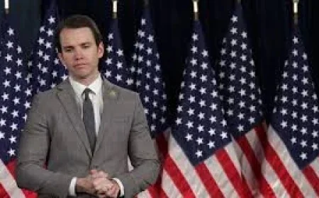 Kevin Kiley leaves GOP, jolting the House math and Speaker Johnson’s margin