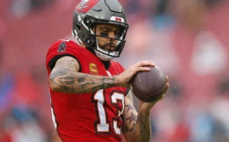 Mike Evans Signs Shorter-Term Deal with 49ers, Under 3 Years