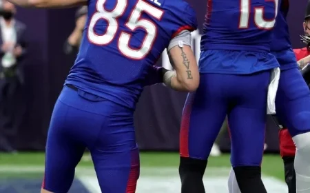 49ers Welcome Mike and Vederian to the Team!