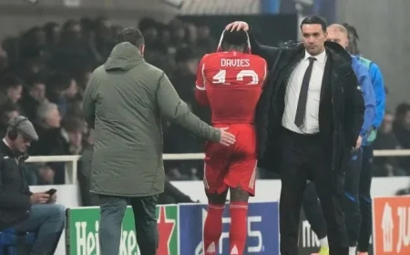 Alphonso Davies leaves in tears again — Bayern’s comeback plan collides with fresh injury fear
