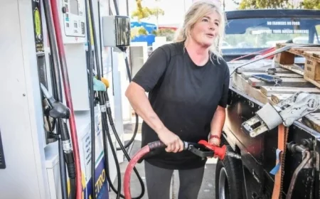 Diesel Fuel Shortage Australia: Docked Boats and Idle Tractors Trigger Panic Buying in Canberra
