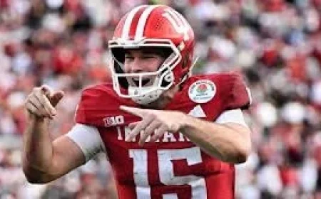 Brock Hoffman heads to Pittsburgh as the Steelers address a key interior line concern