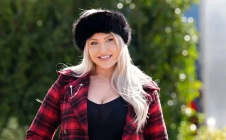 Bbc Horse Racing: James Bowen rides to first Cheltenham Festival win on Holloway Queen