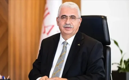 Yurt Travel Order Reversed: Ahmet Ahlatcı Cleared for London Meeting as Fatal Fire Probe Leads to Five Detentions