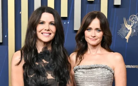 Lauren Graham Hints at Gilmore Girls Christmas and Updates Fans on BTS Book with Amy Sherman-Palladino