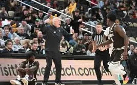 A10 Tournament: a tornado warning, a packed media room, and the people who came anyway