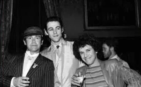 The unbelievable life of Leo Sayer: the songs, the swindles and a spooky call from Elvis