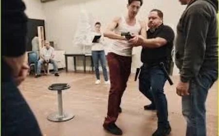 Adrien Brody & Tessa Thompson Give Inside Look at Rehearsal Room for Their Broadway Play ‘The Fear of 13’