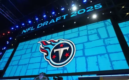 Tennessee Titans Reveal New Uniforms