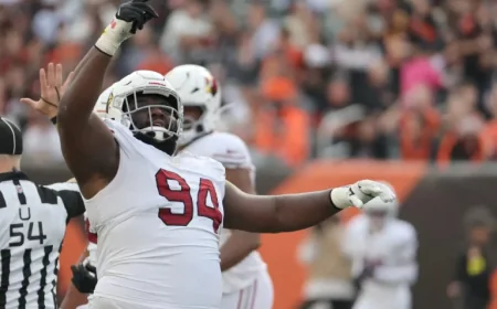 Dalvin Tomlinson agrees to one-year Chargers deal as free-agency moves continue