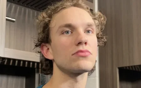 Eklund’s Flying Goal Highlights Sharks’ Crucial Locker Room Impact