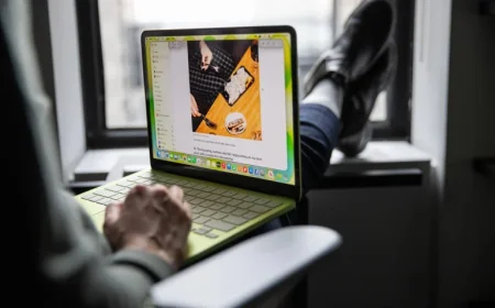 Macbook Neo Teardown: 5 Reasons PC Makers Were Caught Flat-Footed by Apple’s $600 Laptop