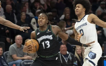 Ayo Dosunmu Cleared to Play Friday as Thumb Issue Eases Ahead of Warriors Game