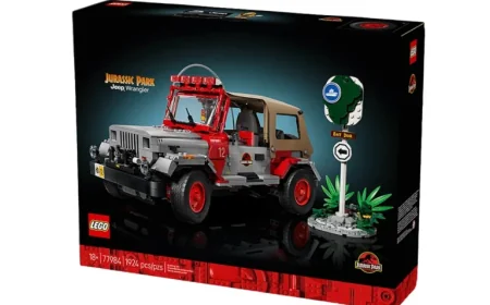 Lego 77984 Jurassic Park Jeep Wrangler teased in video, bringing a movie moment to bricks