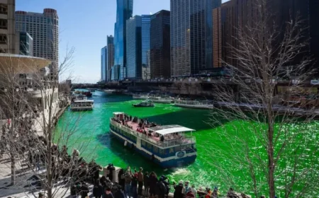 Chicago River Dyeing starts at 10 a.m. ET Saturday as St. Patrick’s Day crowds line the banks