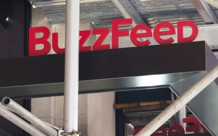 BuzzFeed Alerts Readers of Potential Looming Shutdown
