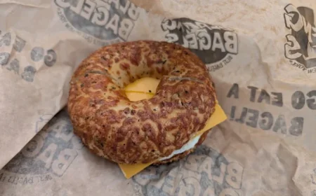 Blazing Bagels closes overnight, leaving a quarter-century of routines without a morning home