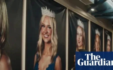 Tucker Carlson Criticizes Oscar Nominee Selections