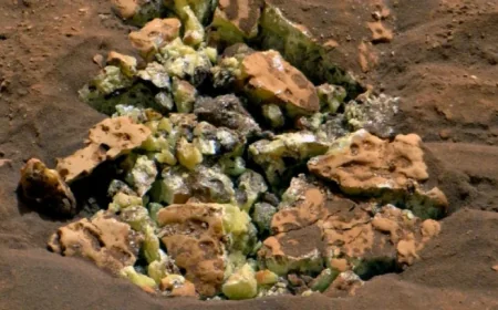 Mars: Curiosity Cracked Open a Rock and Revealed a Huge Surprise — A New Twist in the Search for Life