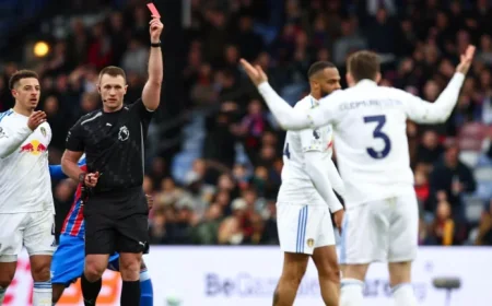 Leeds United held to goalless draw at Palace as late red leaves them with 10