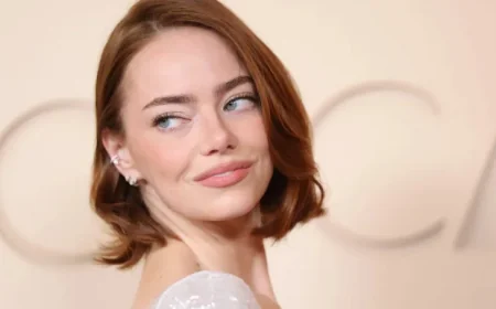 Emma Stone’s 2026 Oscars Dress Looks Like Actual Liquid — Her Bixie Crosses the Bob Threshold