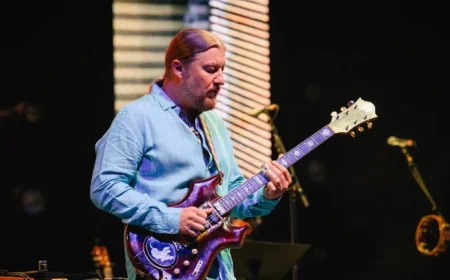 Derek Trucks Discusses Playing Jerry Garcia’s Iconic $12M ‘Tiger’ Guitar