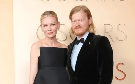 Kirsten Dunst and Jesse Plemons’ Coordinated Black Looks at the Oscars Expose an Unspoken Partnership