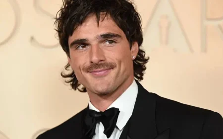 Jacob Elordi Is So Dapper in a Three-Piece Suit at the 2026 Oscars