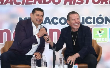 Julio Cesar Chavez and a governor’s round: a charity message, a fair attraction, and the politics of spectacle
