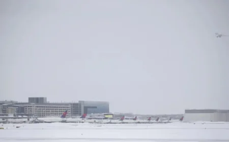 Winter Storm Cancels Hundreds of Flights at Minneapolis-St. Paul Airport