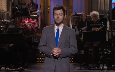 Harry Styles Kiss: 3 Revealing Moments from His SNL Return