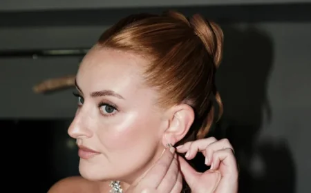 Amelia Dimoldenberg Sparks Red-Carpet Frenzy: Fans React to Flirty Oscars Exchange with Heated Rivalry Star