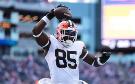 Top NFL Free Agents Patriots Can Still Sign