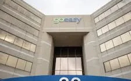 Uber Stock: Robotaxis, Air Taxis, and a Wall Street Paradox