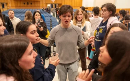 American Idol and a Hometown Return: Jesse Findling Steps Back Into Massapequa High School