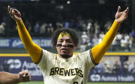 William Contreras at the center of two high-stakes storylines: Brewers stability and a WBC semifinal gamble
