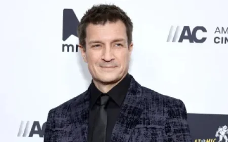 Sean Penn Skips Oscars to Meet Zelensky in Kyiv, Supports Ukraine