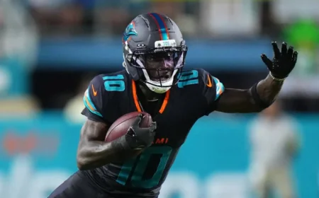 Only One Team Makes Sense for Tyreek Hill