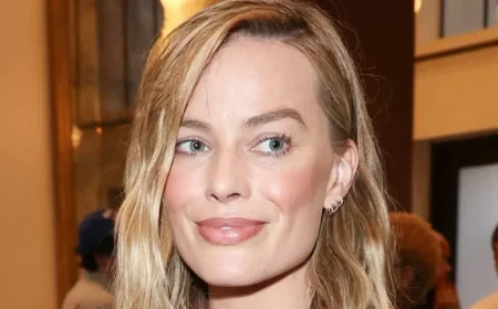 Samara Weaving Flaunts Baby Bump at Ready or Not 2 Screening — Twin Photo with Margot Robbie Reveals a Visual Paradox