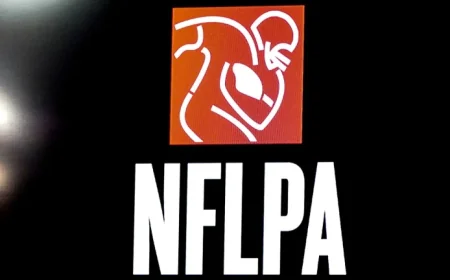 Jc Tretter elected NFLPA executive director after tense San Diego vote