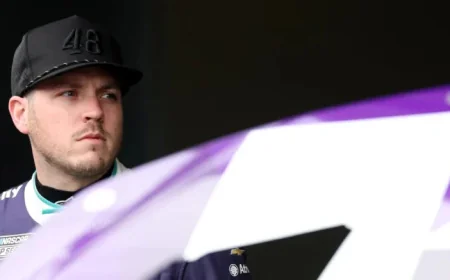 Alex Bowman Skips Next Three NASCAR Races for Vertigo Recovery