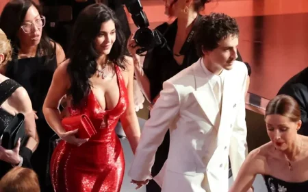 Kylie Jenner and Timothée Chalamet Spotted Leaving Oscars for an Hour