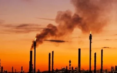 Standard Chartered Forecasts Prolonged Rise in Oil Prices