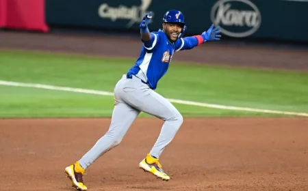 Maikel Garcia sends Venezuela to WBC final — Jeter exchange spotlights Kansas City friction