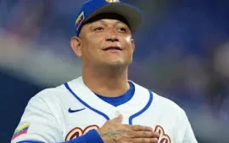 Miguel Cabrera in Venezuela’s Loaded Coaching Staff as WBC Semifinals Arrive