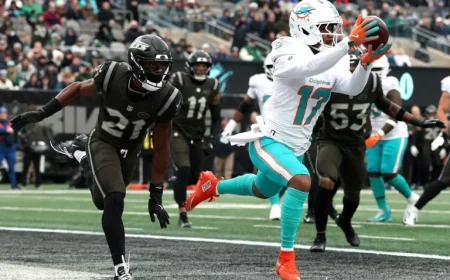 Broncos Acquire Miami Star WR Jaylen Waddle, Sources Confirm
